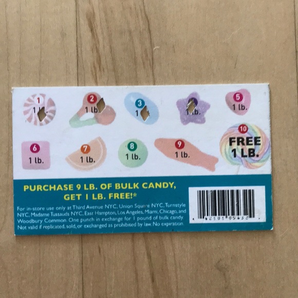 FREE! Dylan’s Candy Bar Chicago Reward Card - Picture 2 of 2